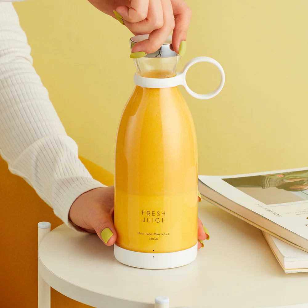 Portable Electric Juicer Blender (USB Mini Juice Maker)